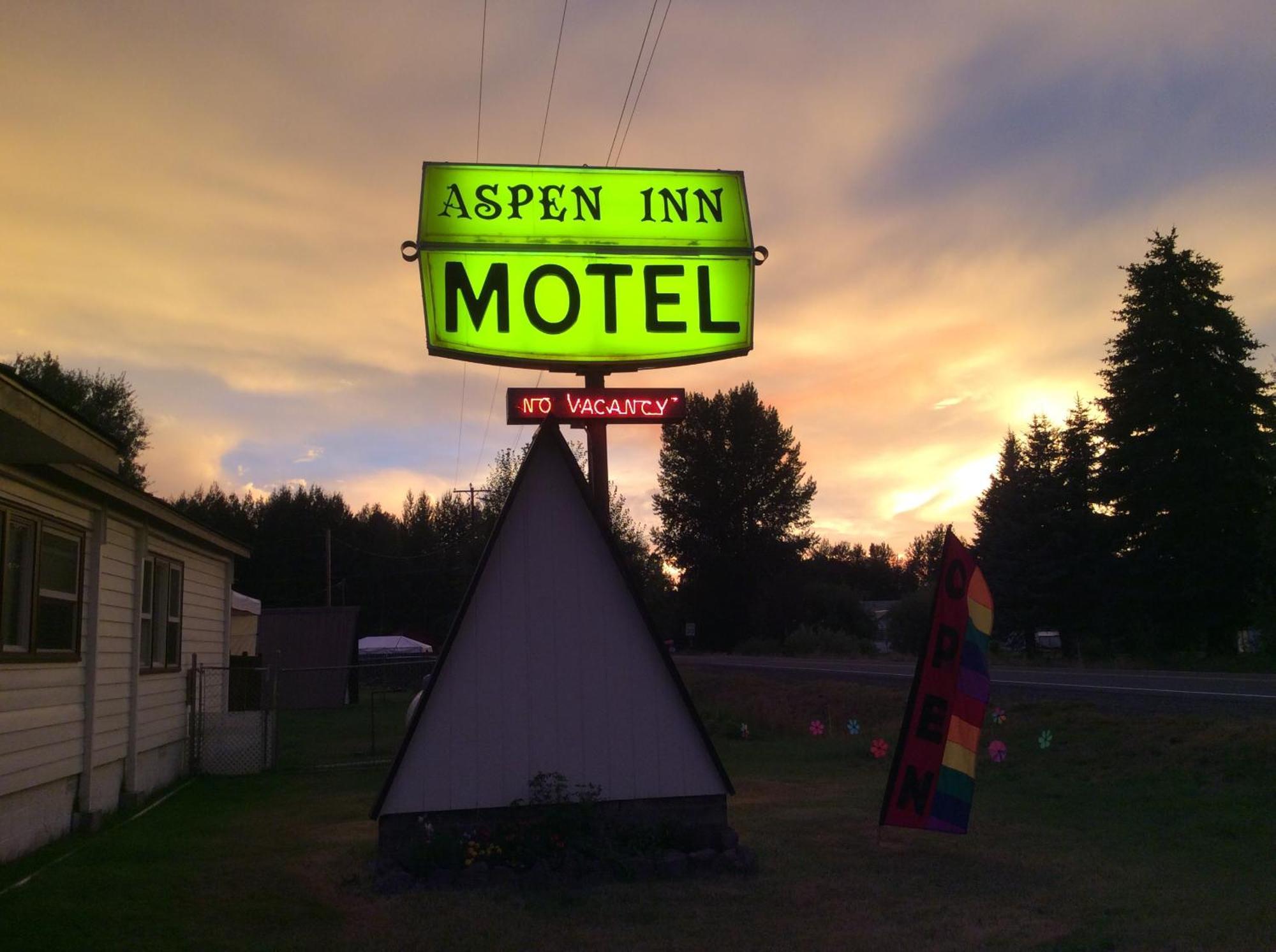 Aspen Inn Fort Klamath Exteriör bild