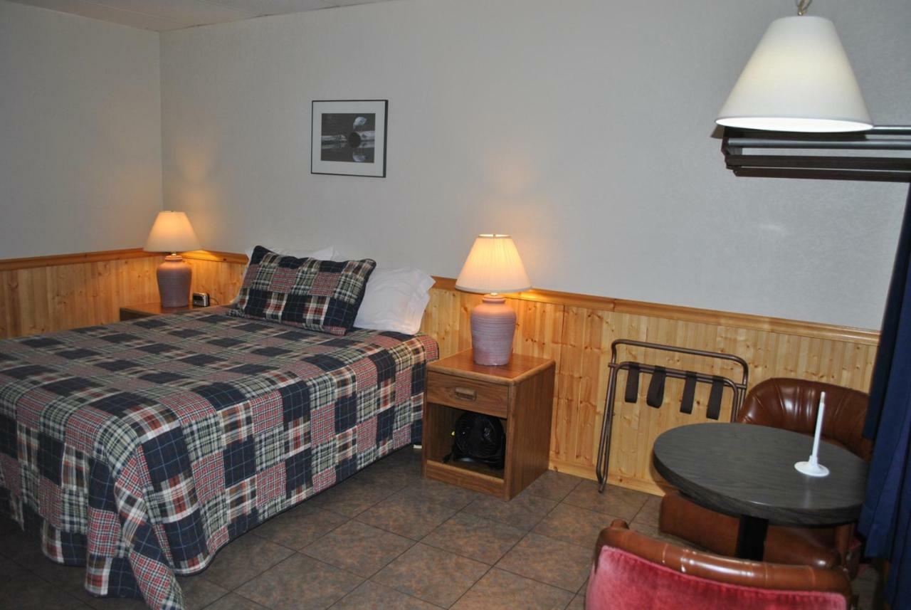 Aspen Inn Fort Klamath Exteriör bild