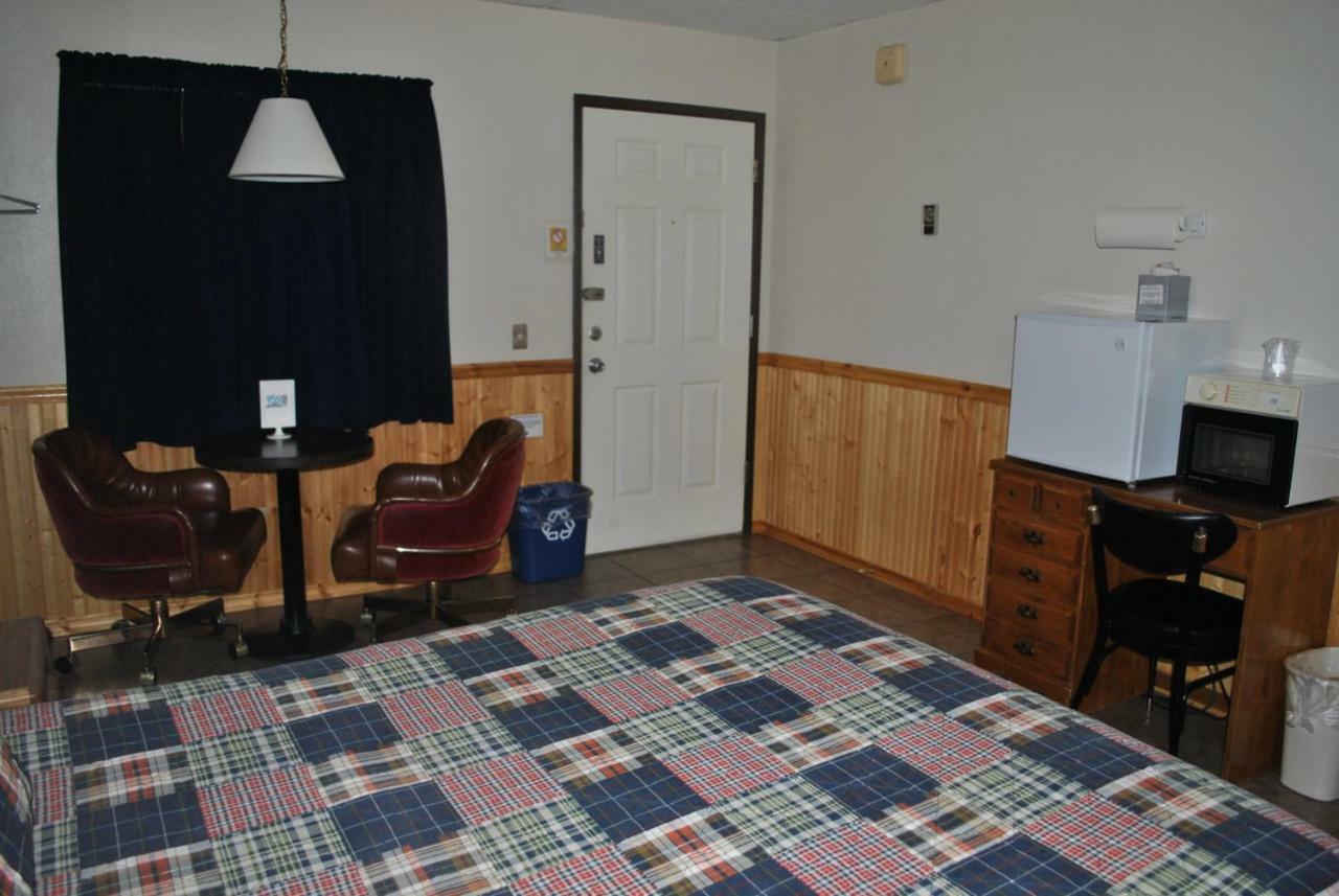 Aspen Inn Fort Klamath Exteriör bild